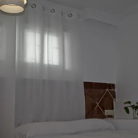 Joy Bed and breakfast 2*