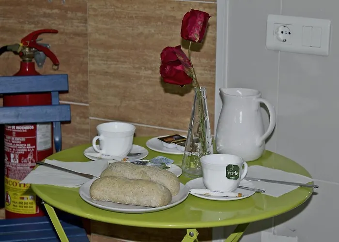 Joy Bed and breakfast 2*